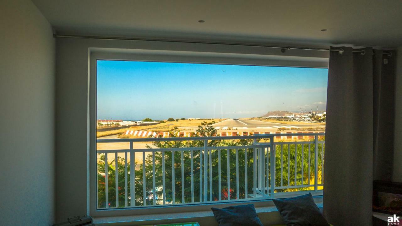 Heraklion Airport Family Lux Apartment Luaran gambar