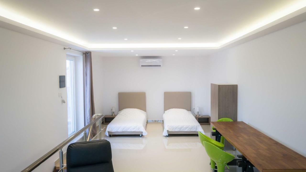 Heraklion Airport Family Lux Apartment Luaran gambar
